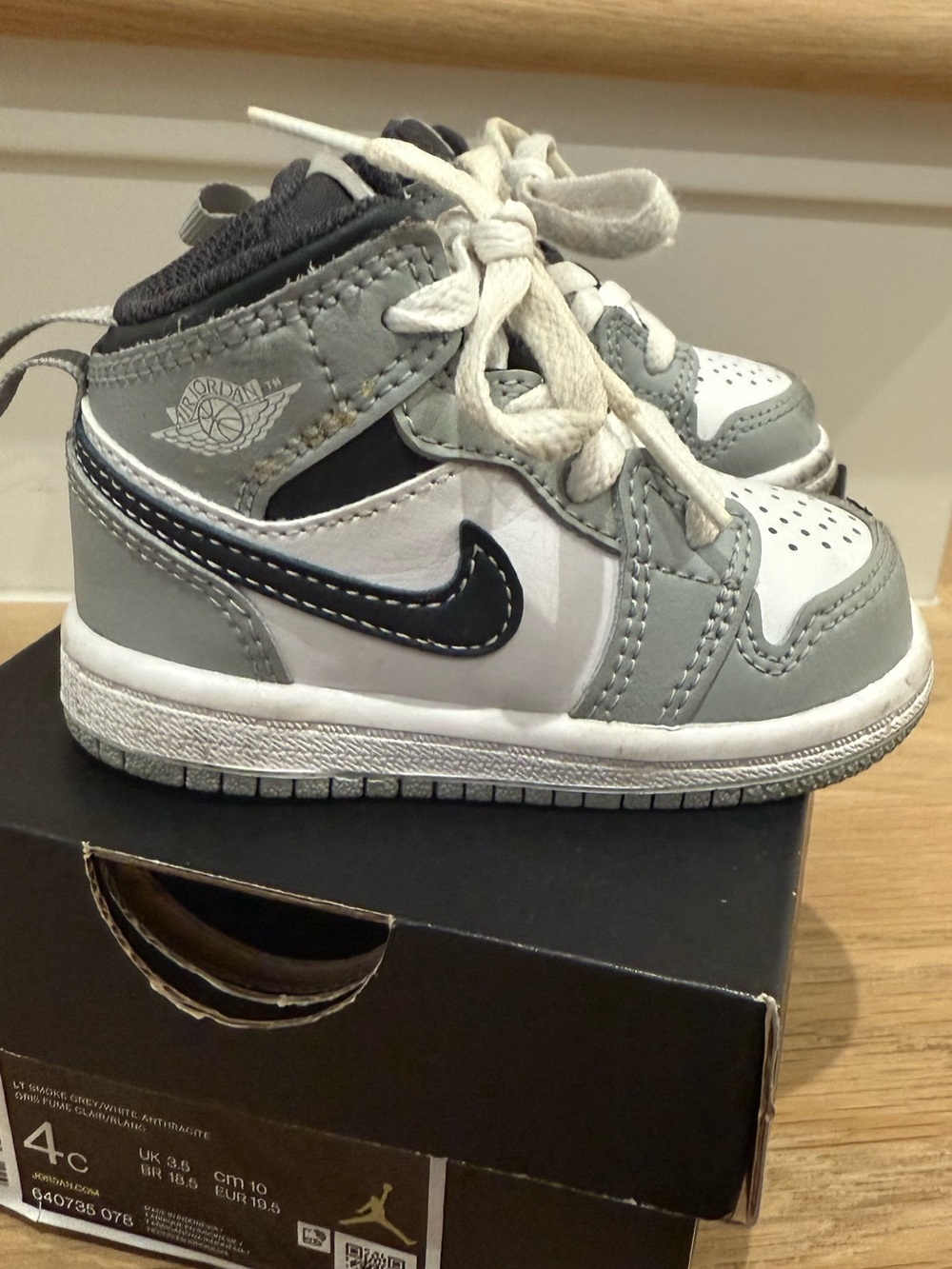 Nike Jordan 1 mid Kids Gray, White & Black High-Top Sneakers size baby 4